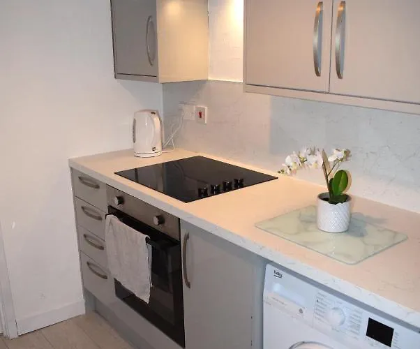 Kelpies Serviced Apartments- Cromwell Apt